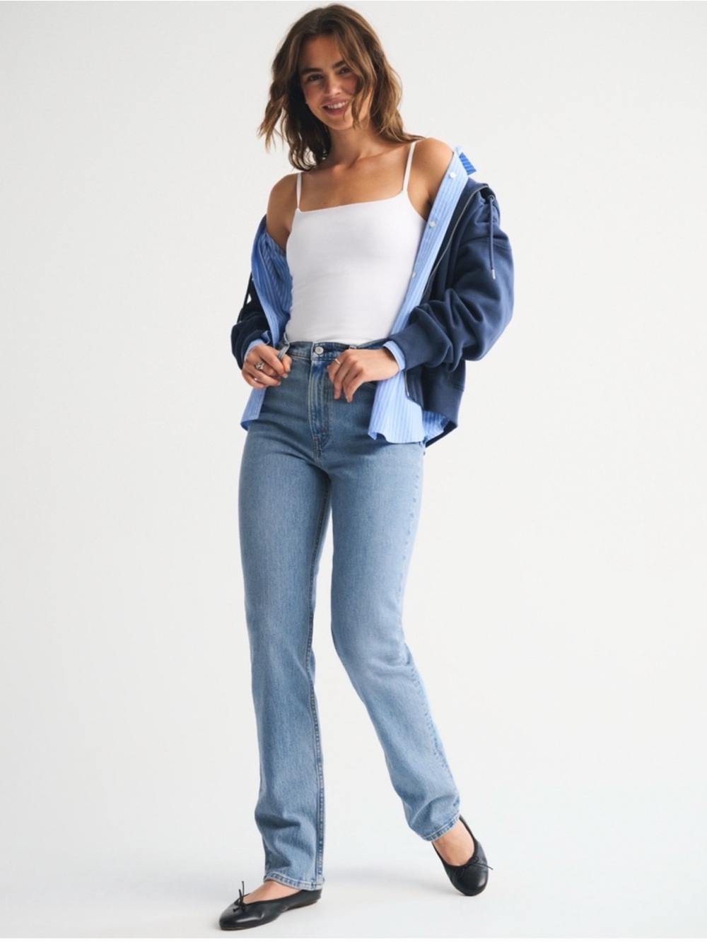 A&F High-Rise Straight Leg Jeans - Medium Wash